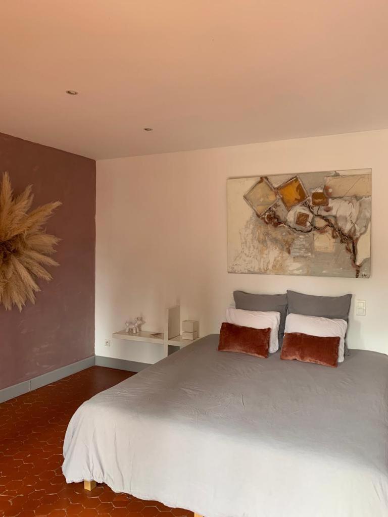 Bed and Breakfast Mas Carita Cabannes Esterno foto