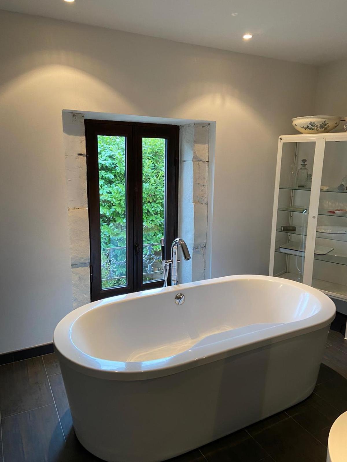 Bed and Breakfast Mas Carita Cabannes Esterno foto